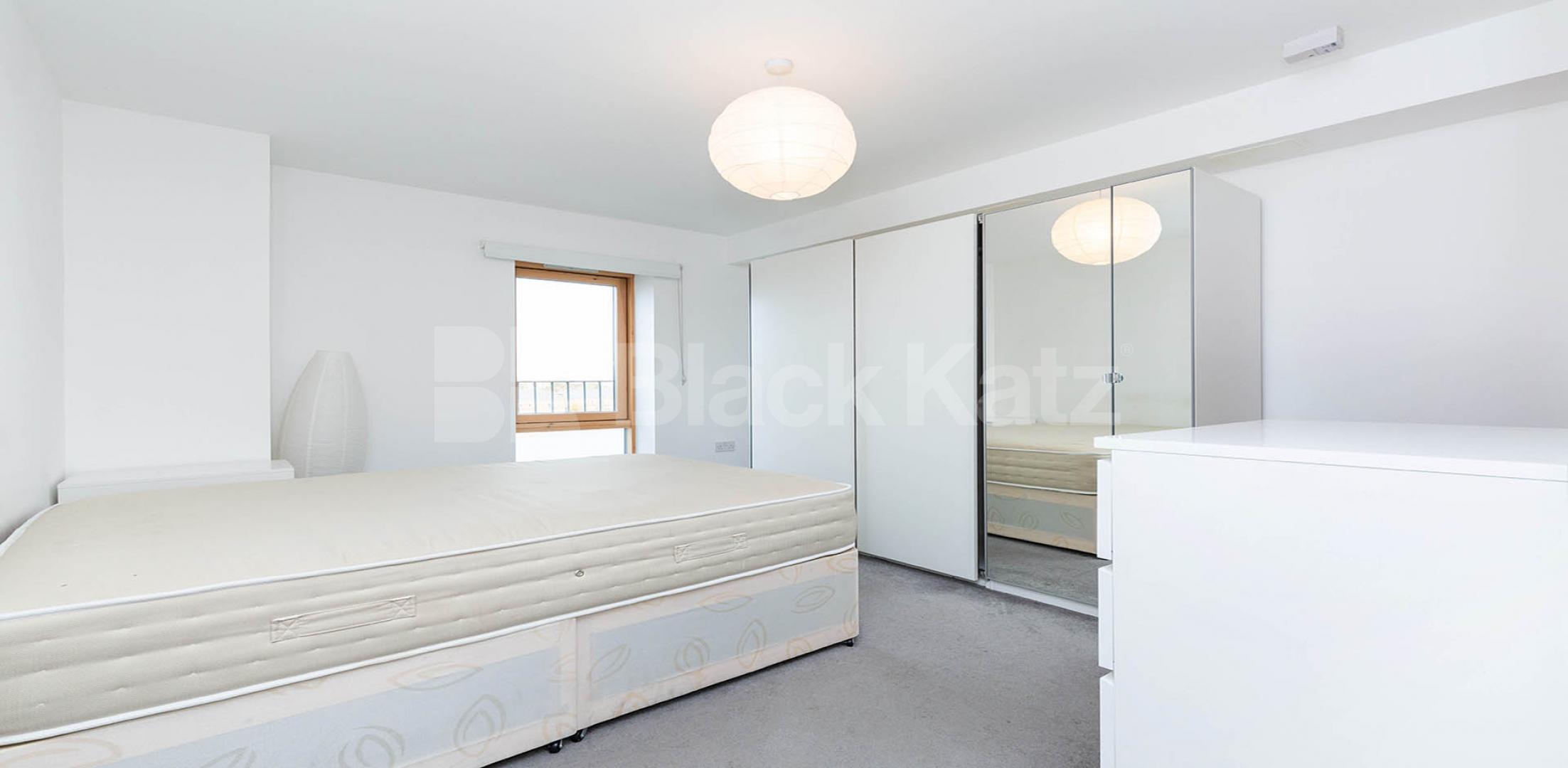 Contemporary large one bed minute to tube and shops   New Clocktower Place, Caledonian Road